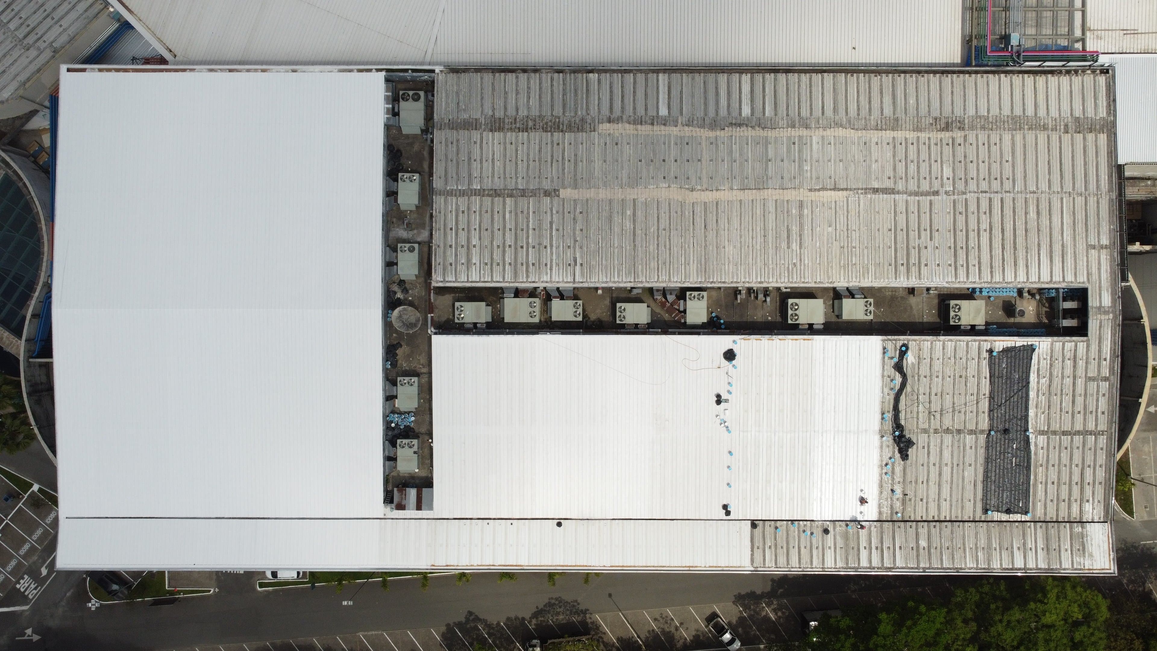 Limpeza de fachada com drone
